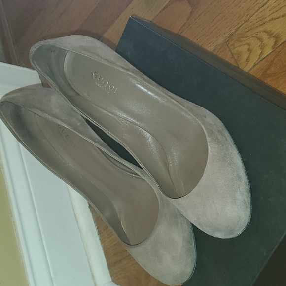 Gucci Gray suede pumps - Picture 8 of 16
